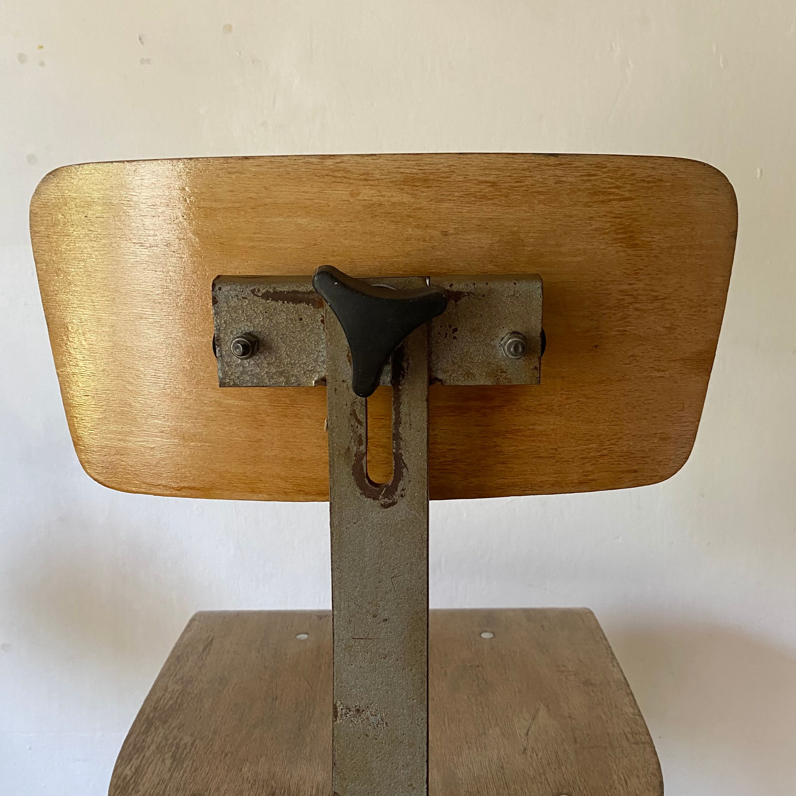 Workshop chair 60s