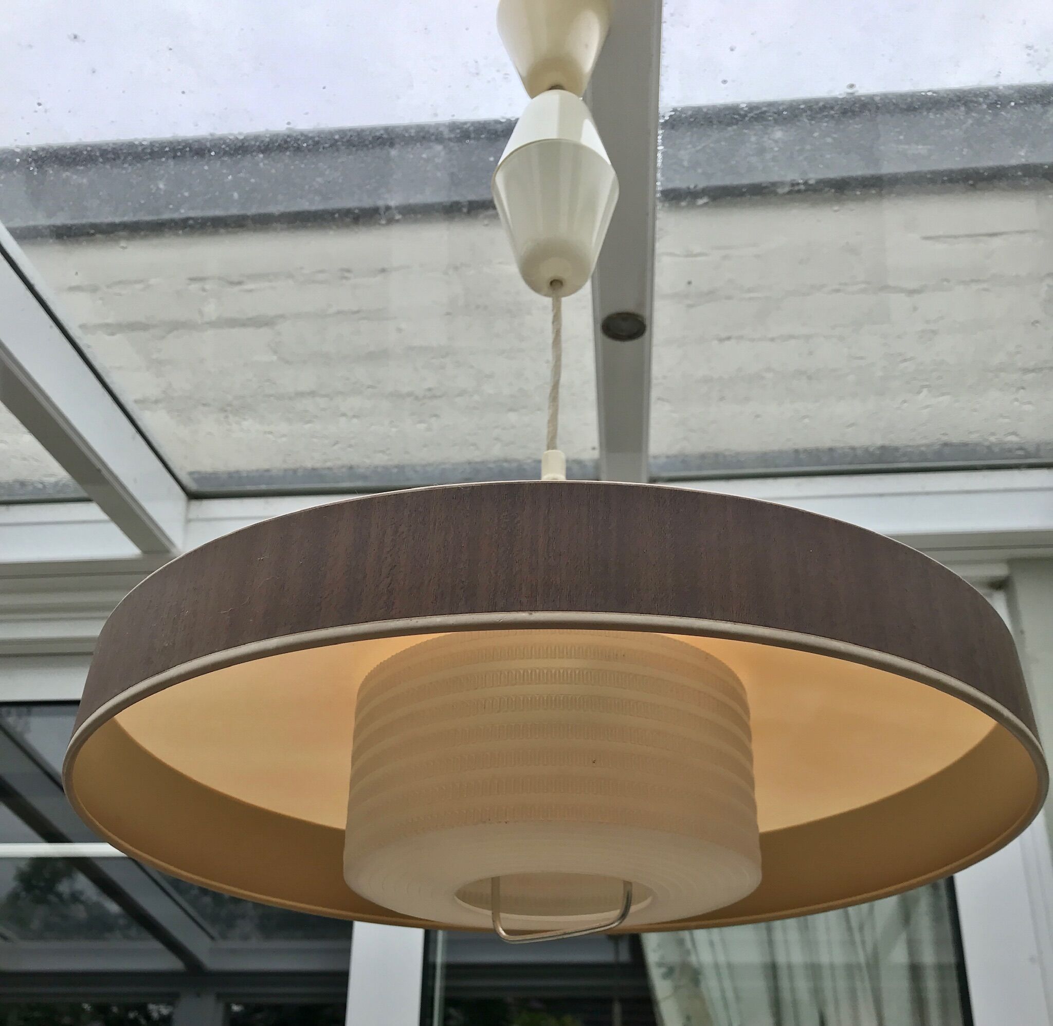 Vintage suspension - plastic