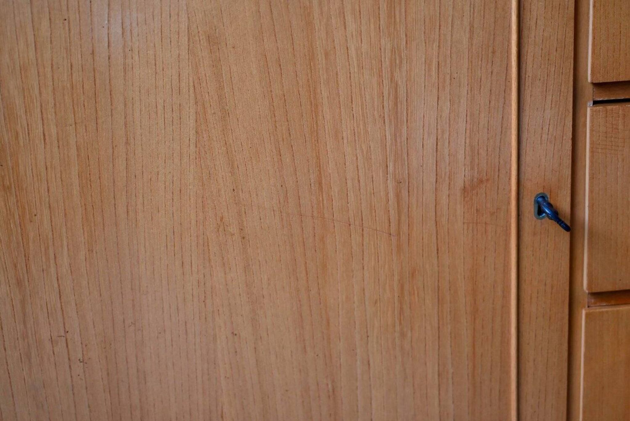 Petit buffet bahut scandinave années 50-60 chêne blond
