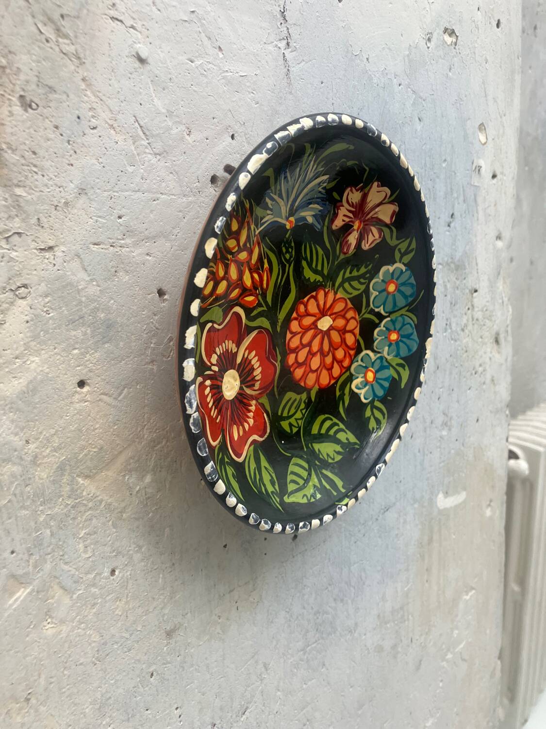 Vintage ceramic decorative plate