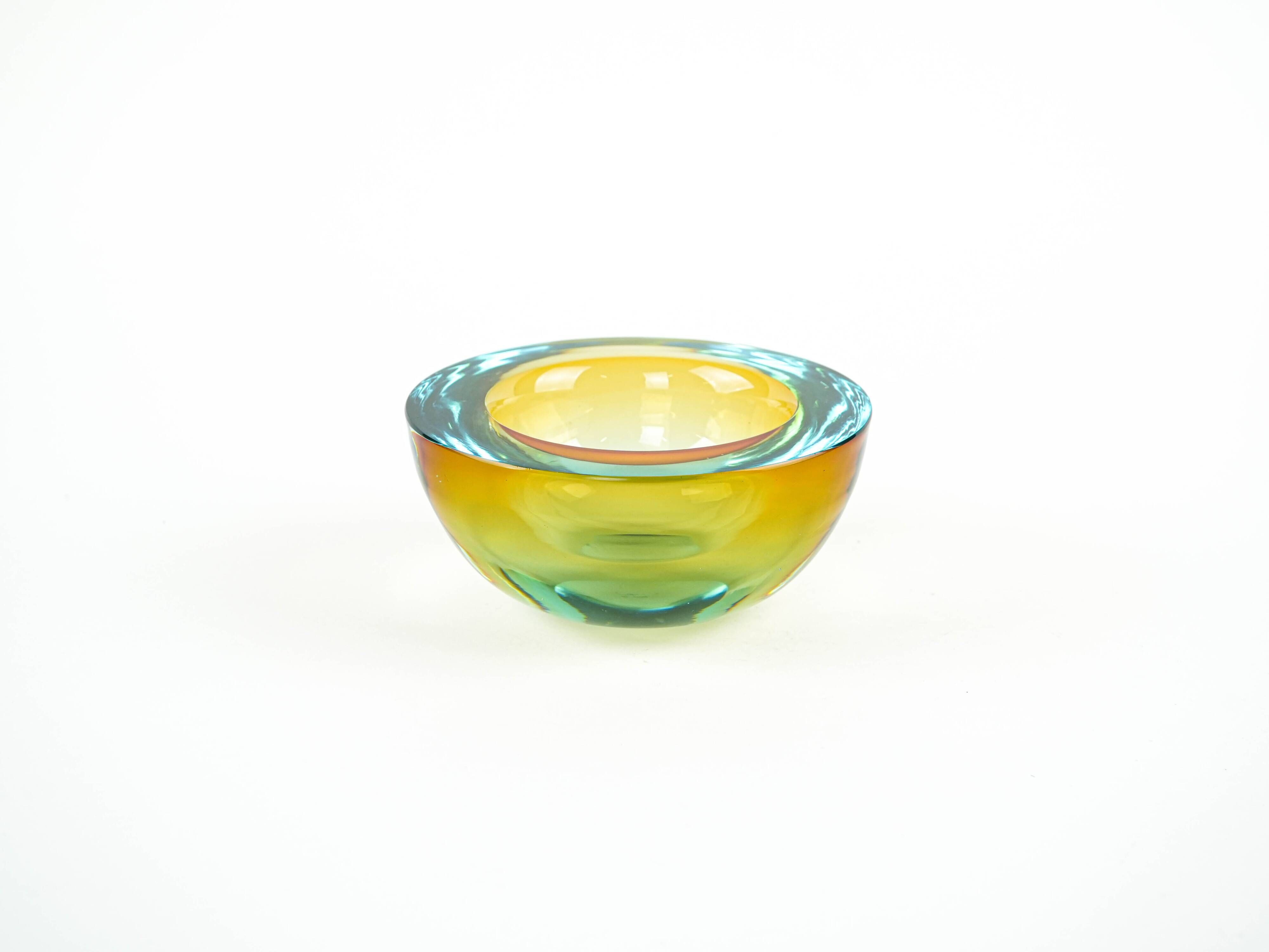 Glass bowl, Murano glass, 1970s, made in Italy