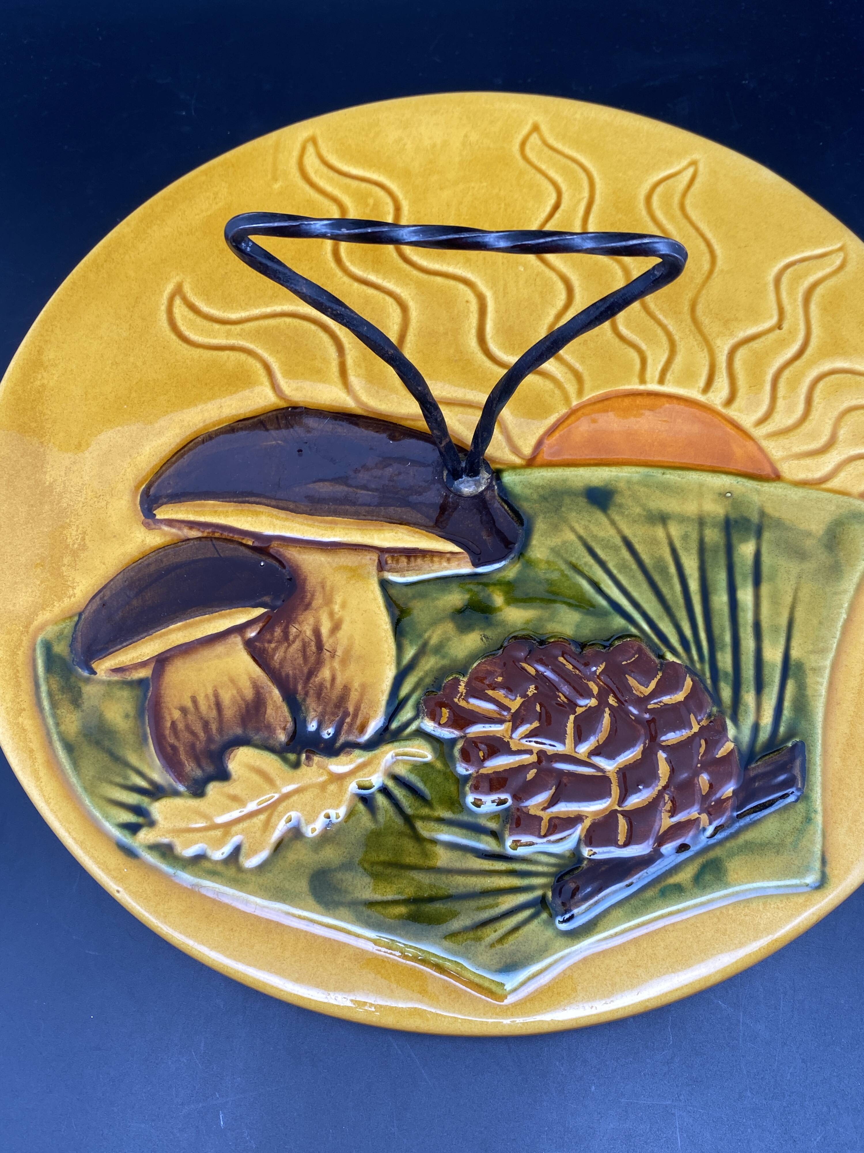 Vallauris mushroom pattern cheese board