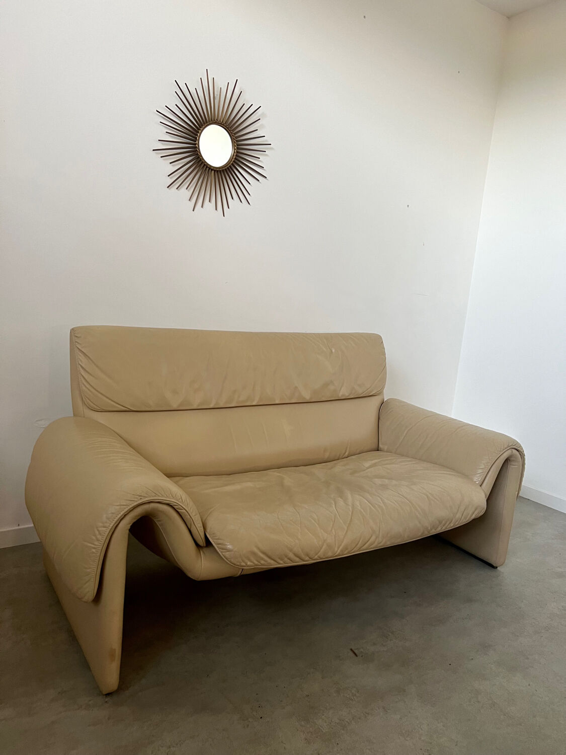 Vintage design sofa de sede ds-2011 in cream leather 2 places