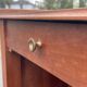 Table de chevet bois massif classique