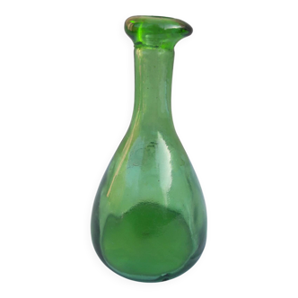 Glass carafe