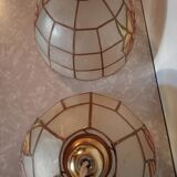 Pair of mother-of-pearl suspensions
