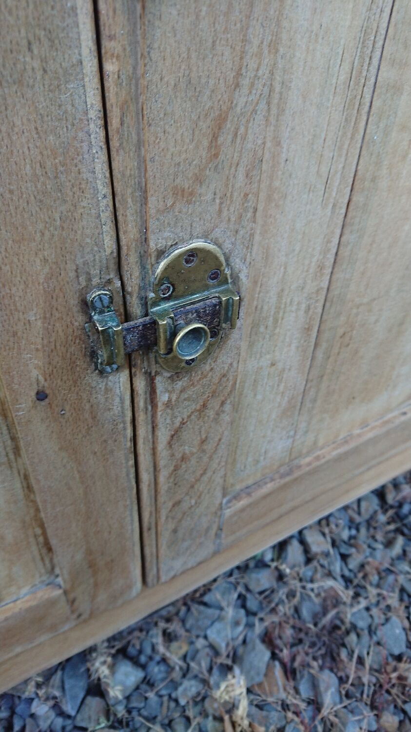 Parisian style country buffet