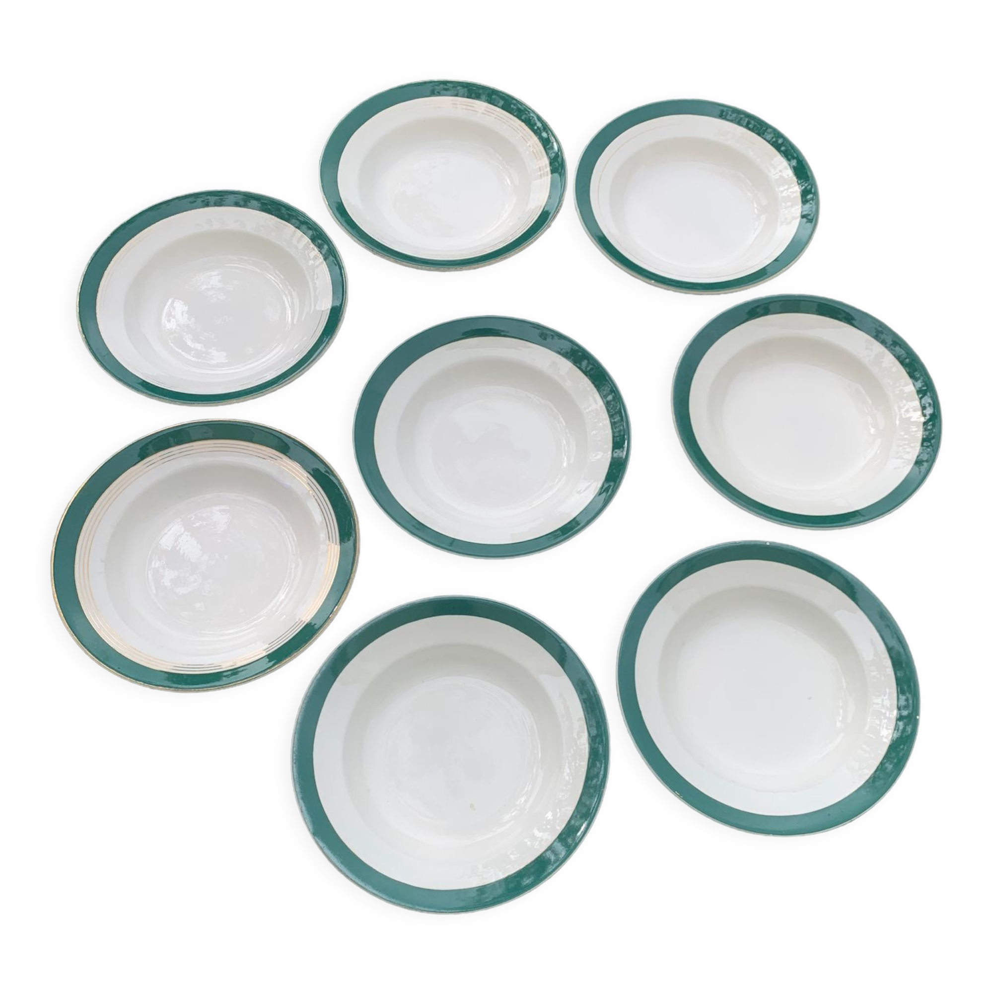 8 assiettes creuses en faïence blanche avec lisere vert Digoin et Sarreguemines