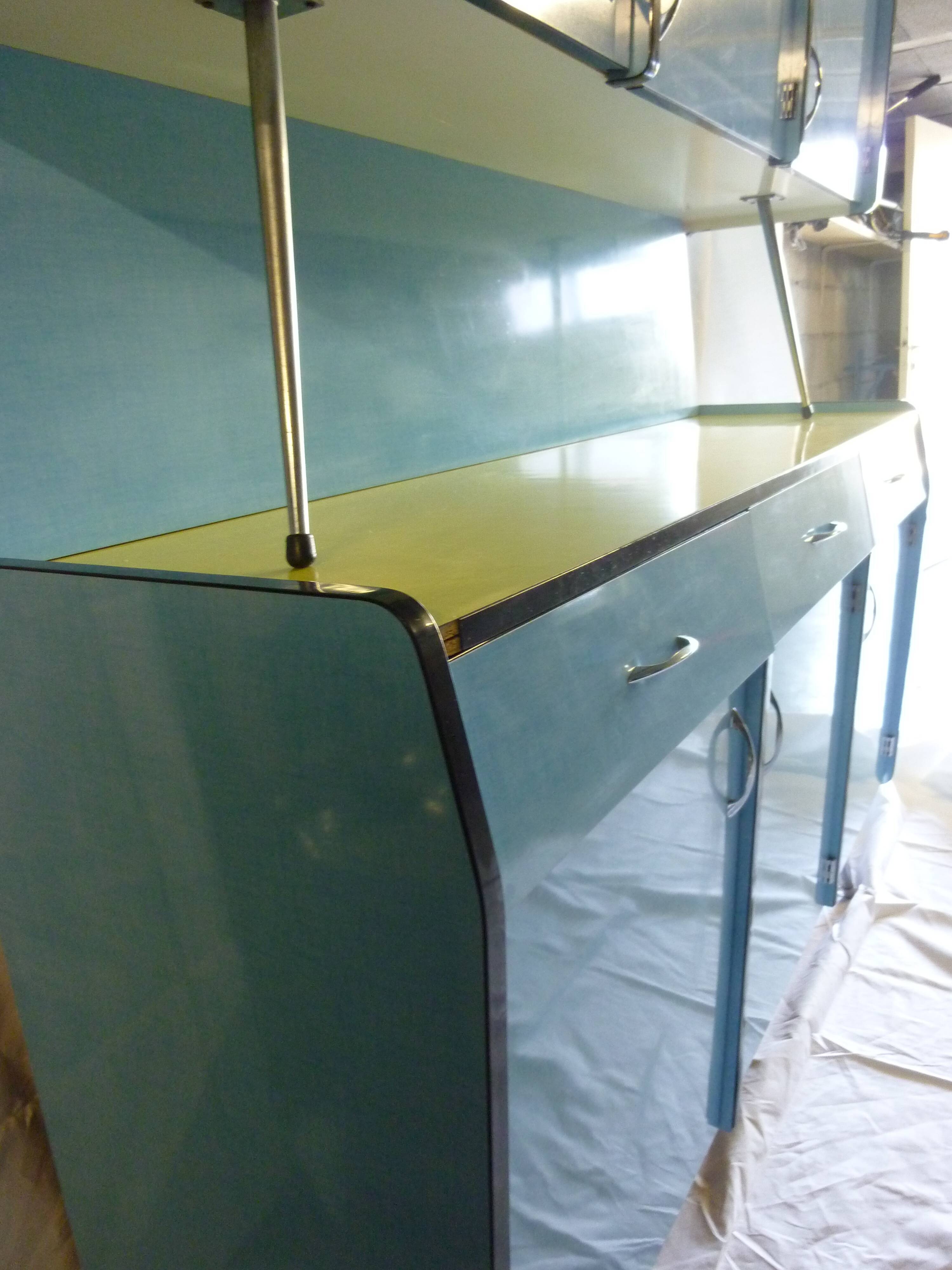 Buffet in blue and yellow formica