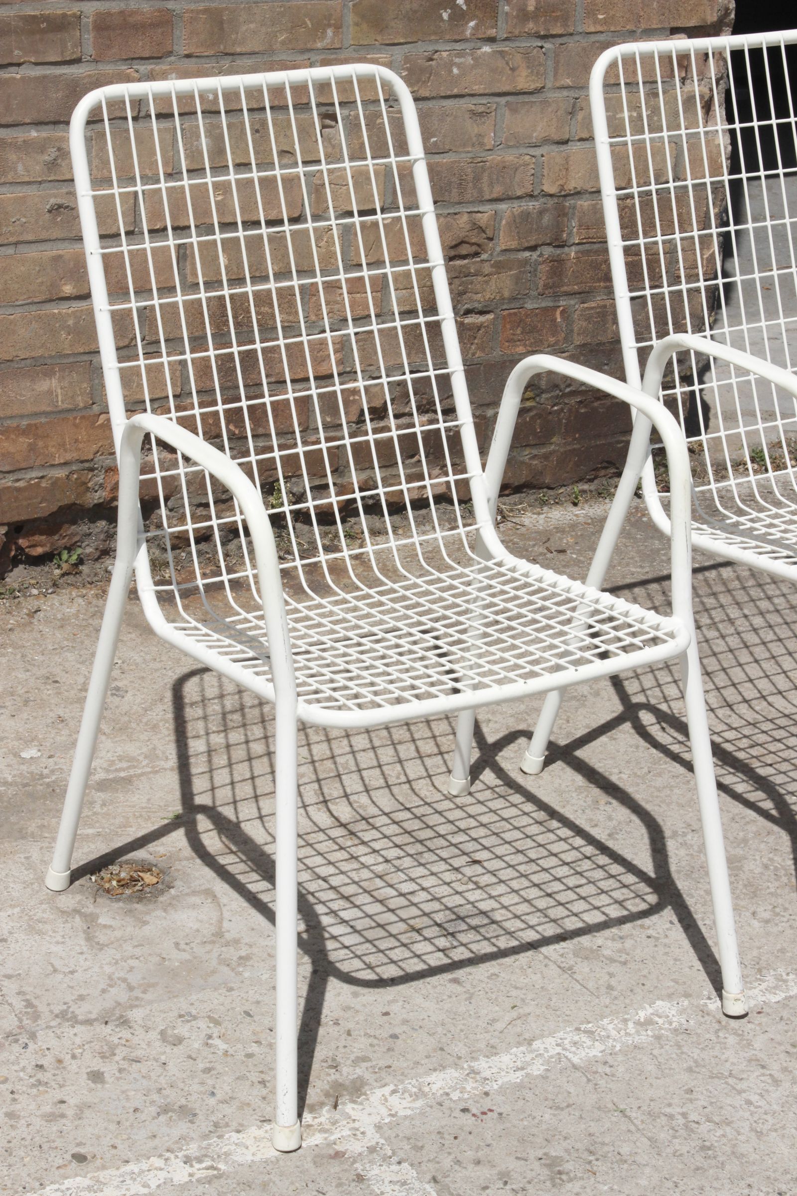 Pair of Emu Rio garden chairs in wire, Italy 1970s