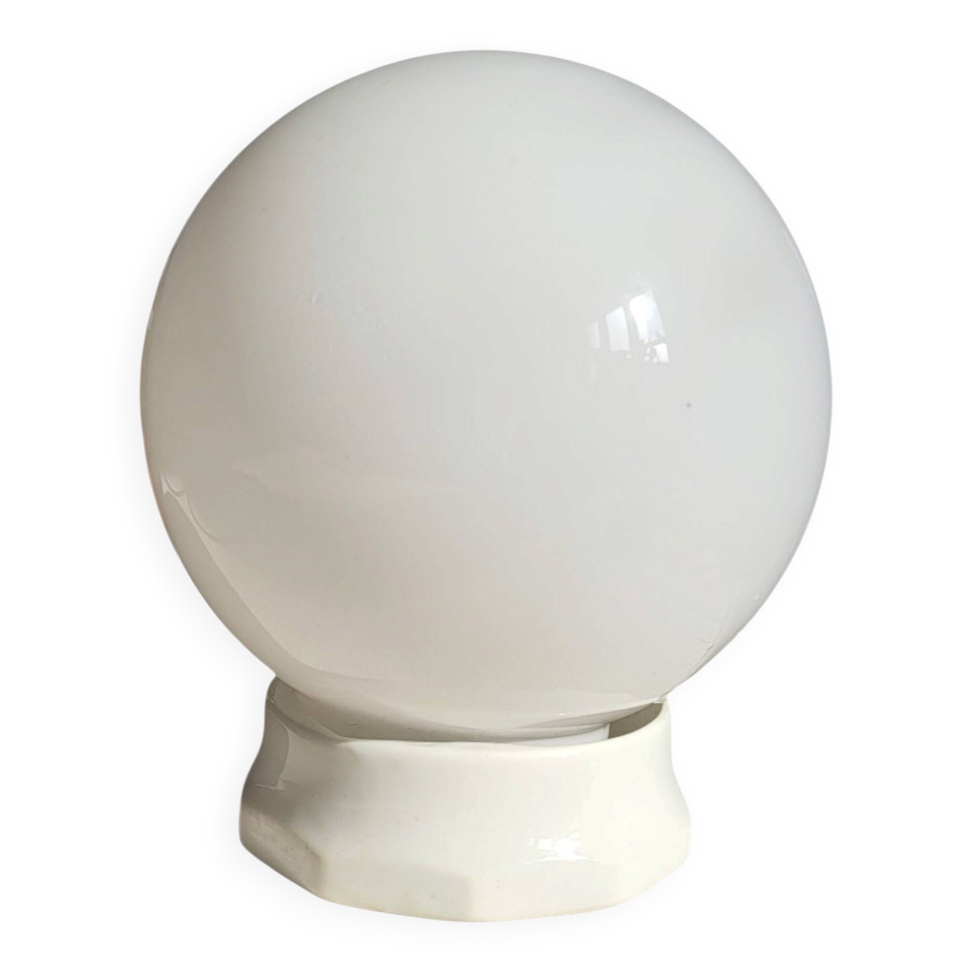 Plafonnier boule en opaline, Art Déco/industriel — années 1930-1950