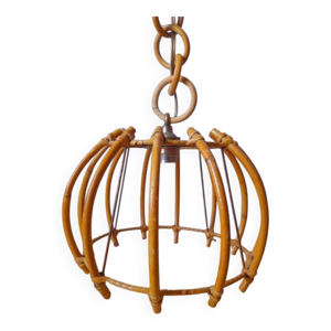 suspension en rotin dans