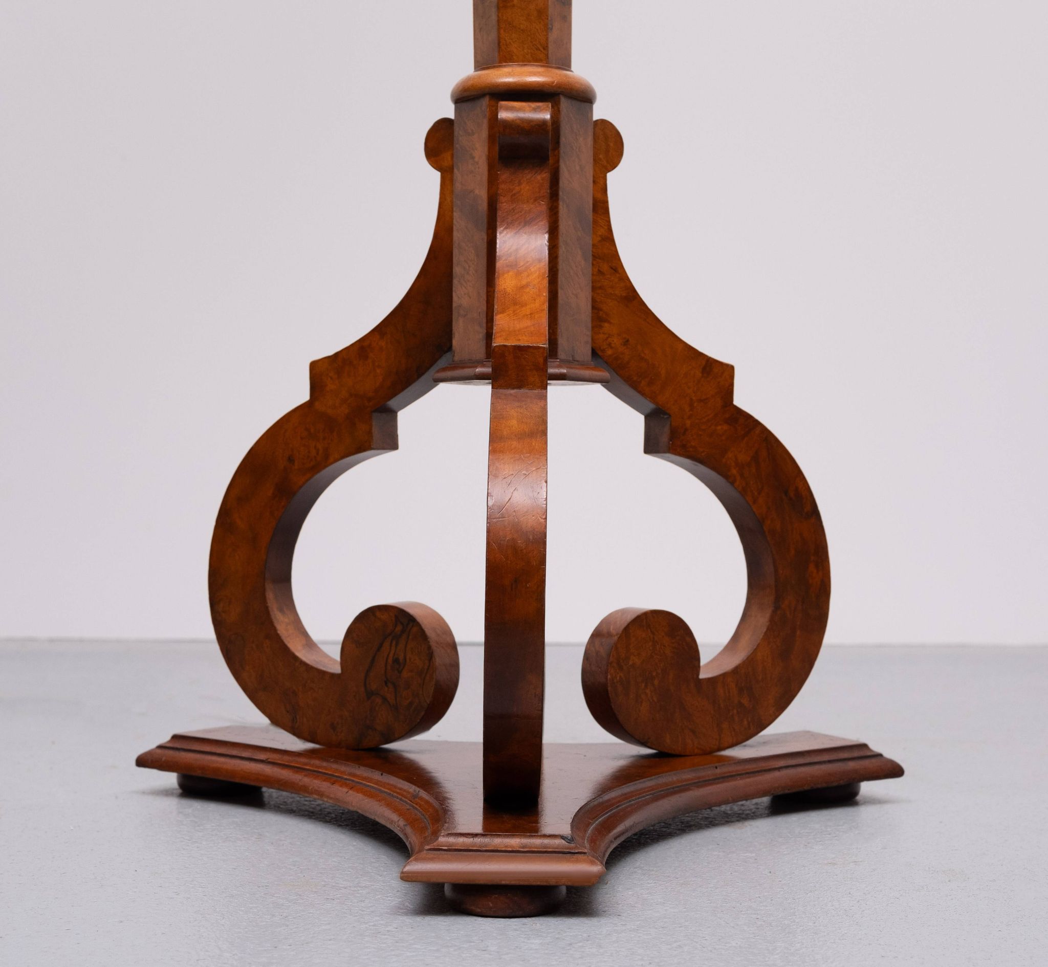 Stunning large Antique Biedermeier Burl floor lamp . Germany
