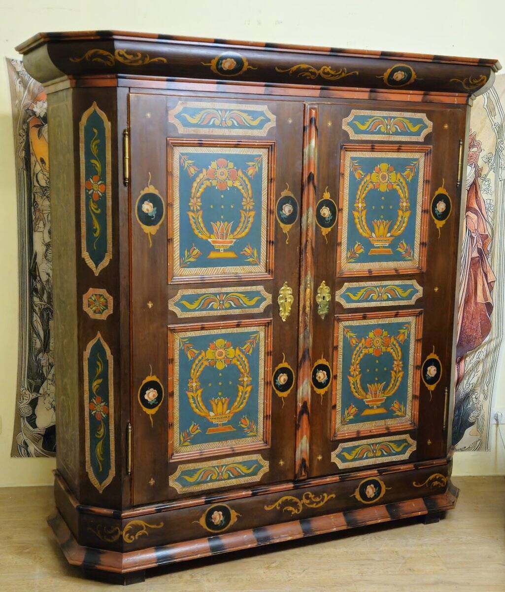 Armoire Alsacienne à décor floral peint polychrome – style Louis XIV – XIXème s.