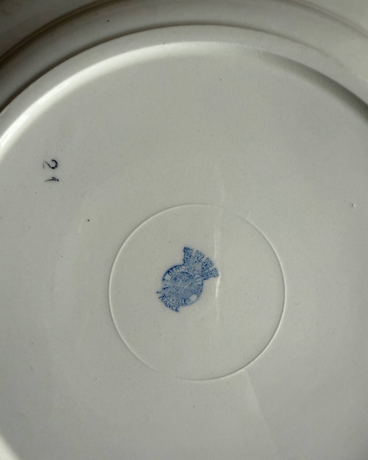 Badonviller round dish