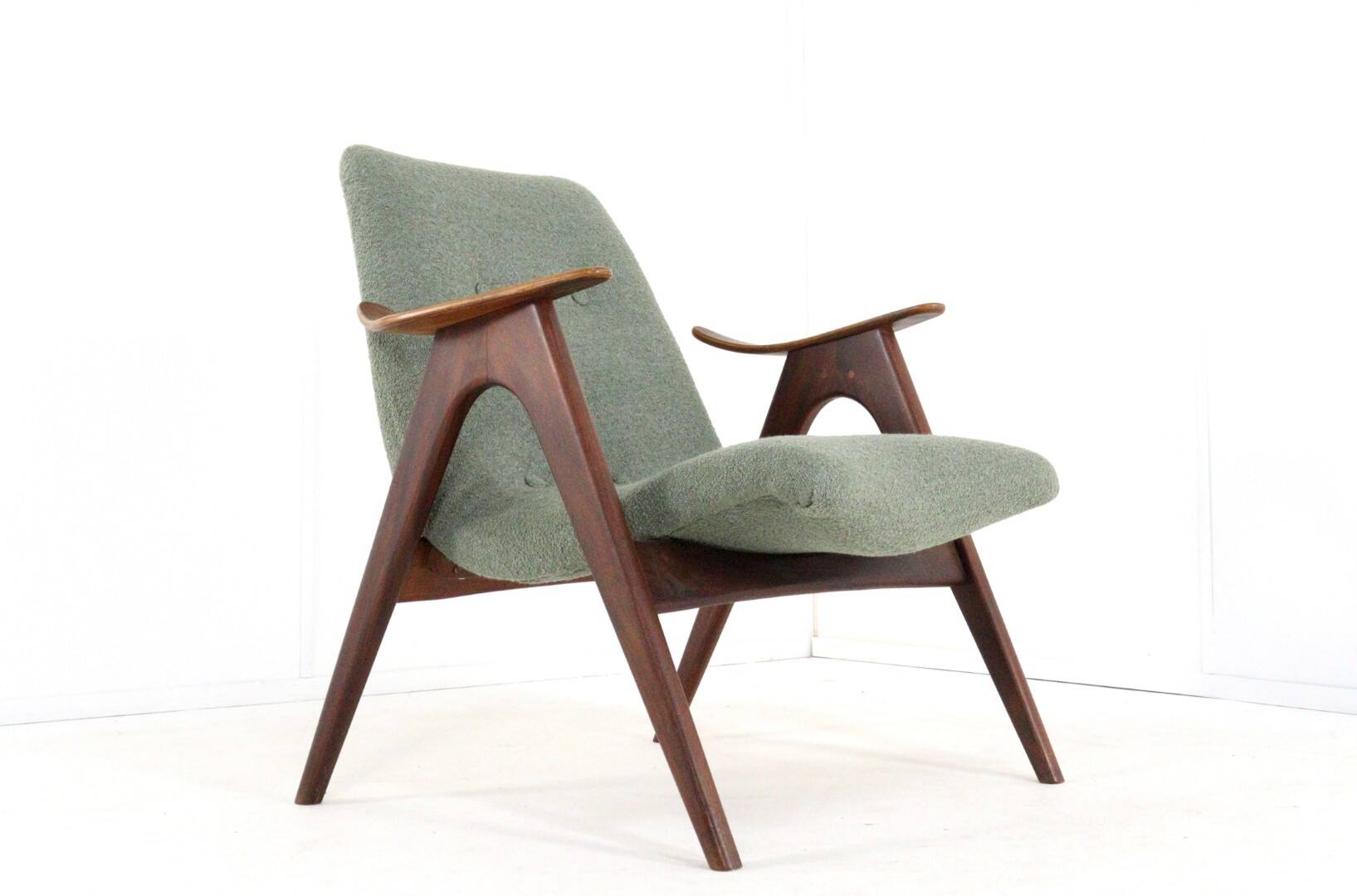 Wébé armchair ladies model by louis van teeffelen