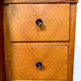 Scandinavian storage unit