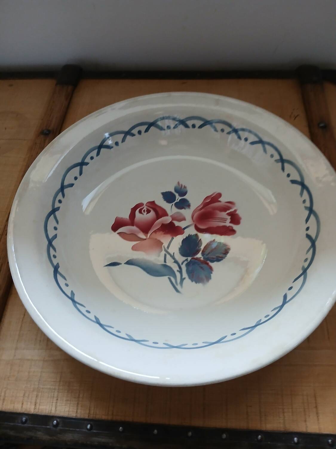 Old Digoin and Sarreguemines dish, "Cannes" model