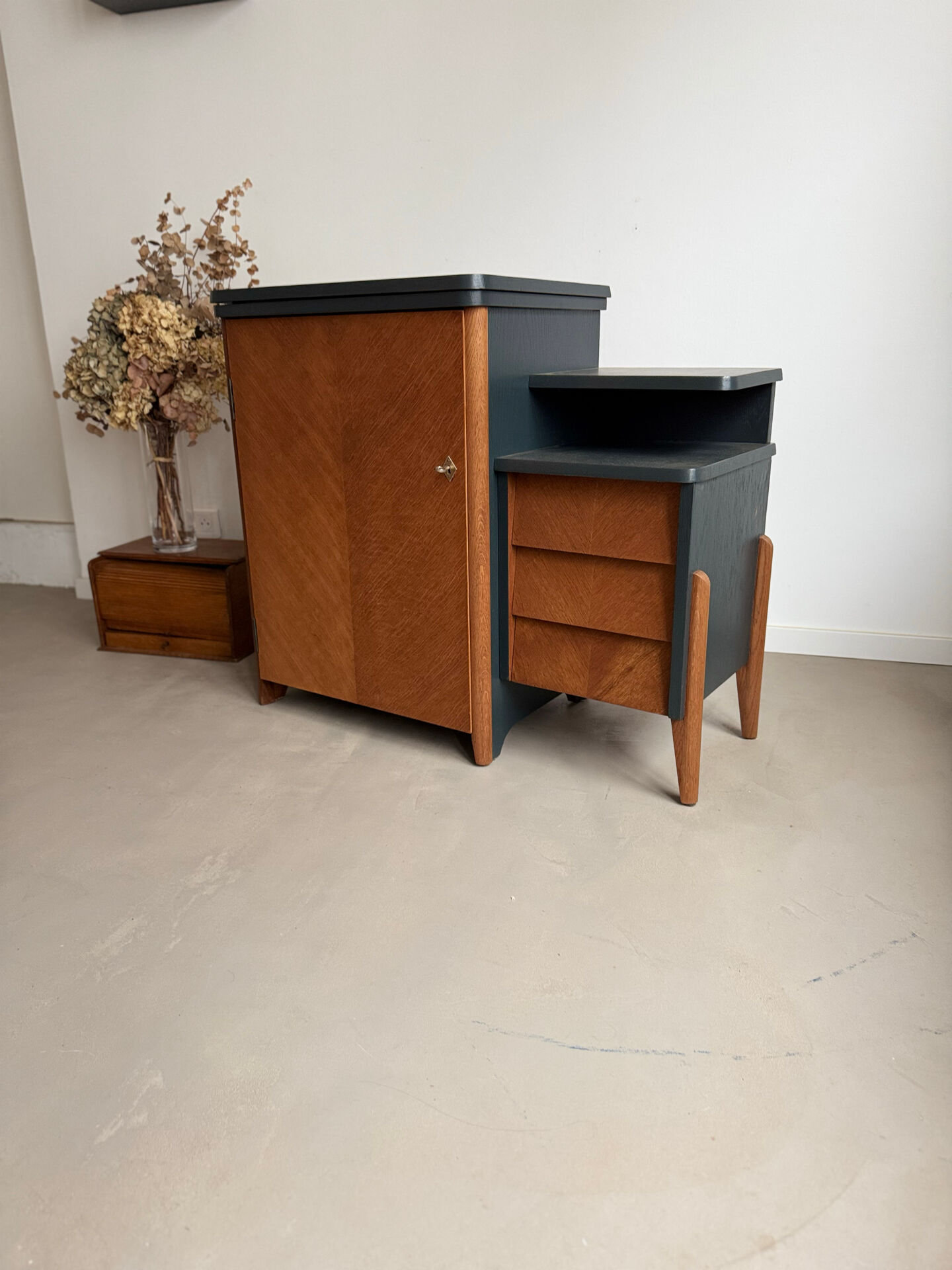 Bureau Singer 