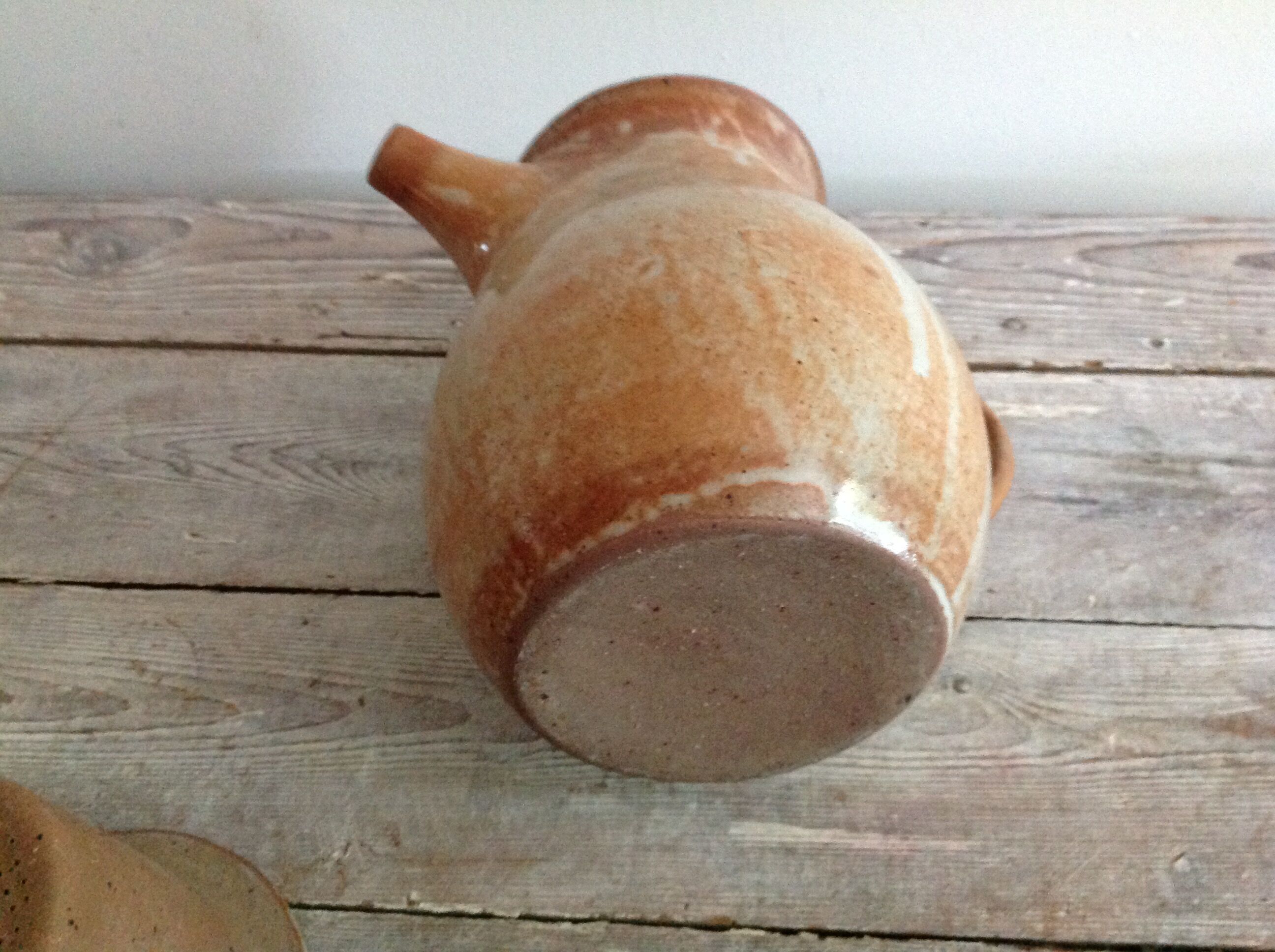 Teapot in reeds and its sugar bowl