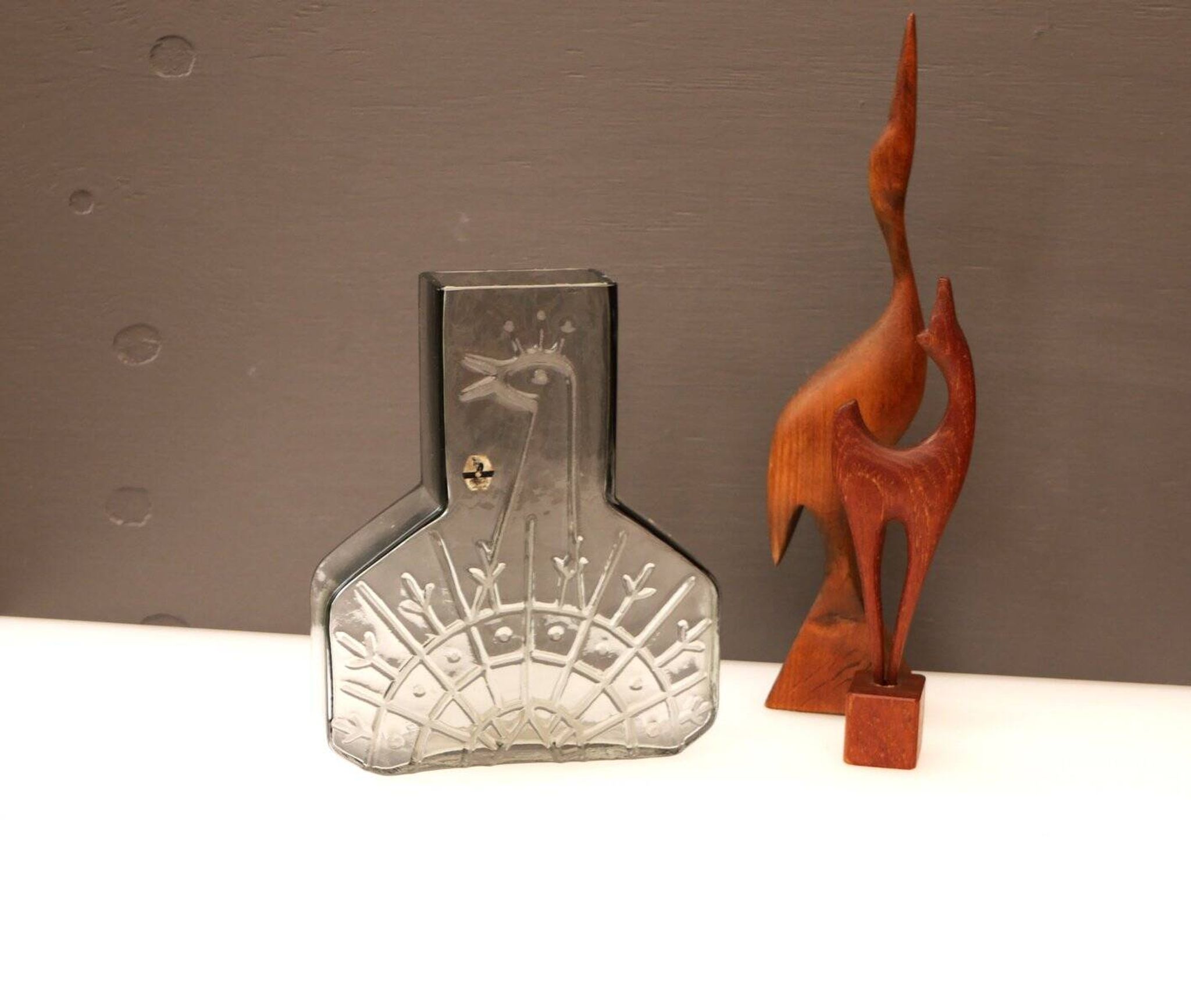 Mid-century Scandinavian modern art glass vase by Wiktor Berndt for Flygsfors, Sweden