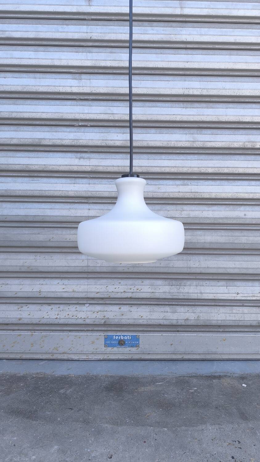 Suspension scandinave en verre opalin blanc