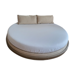 Lit contemporain rond en cuir Roche Bobois