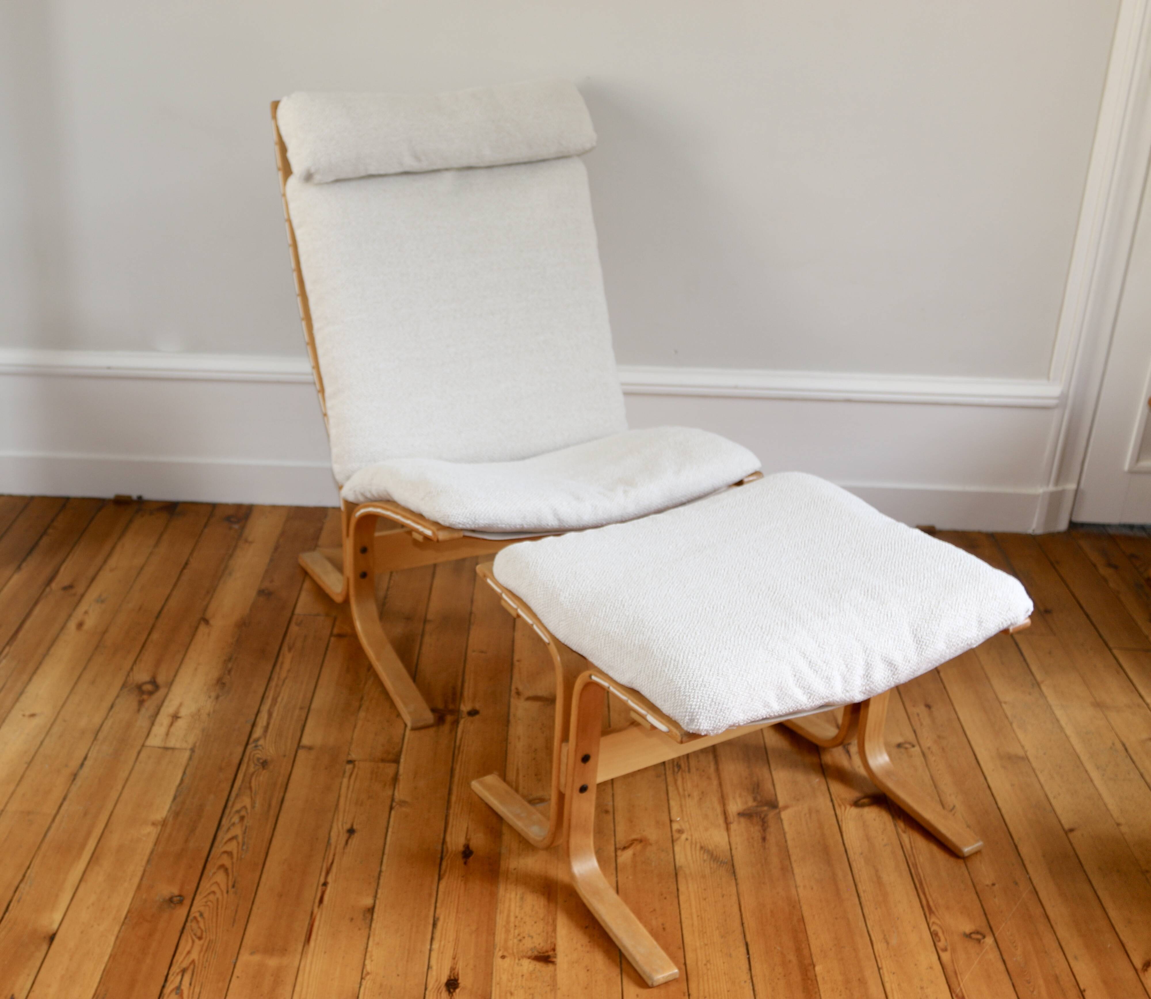 Vintage Scandinavian lounge chair and ottoman Relling model Siesta 1960