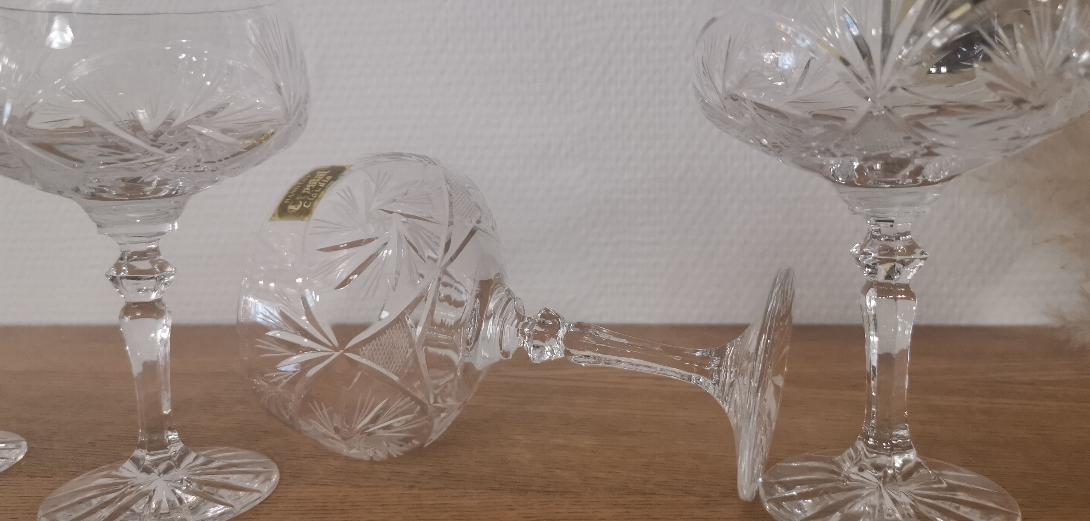 4 Champagne glasses in cut bohemian crystal Claudia