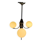 Lustre Art-déco en métal, bois et globes opaline - années 40/50