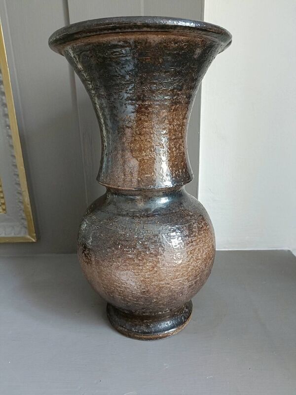Vase signé Jean Marais