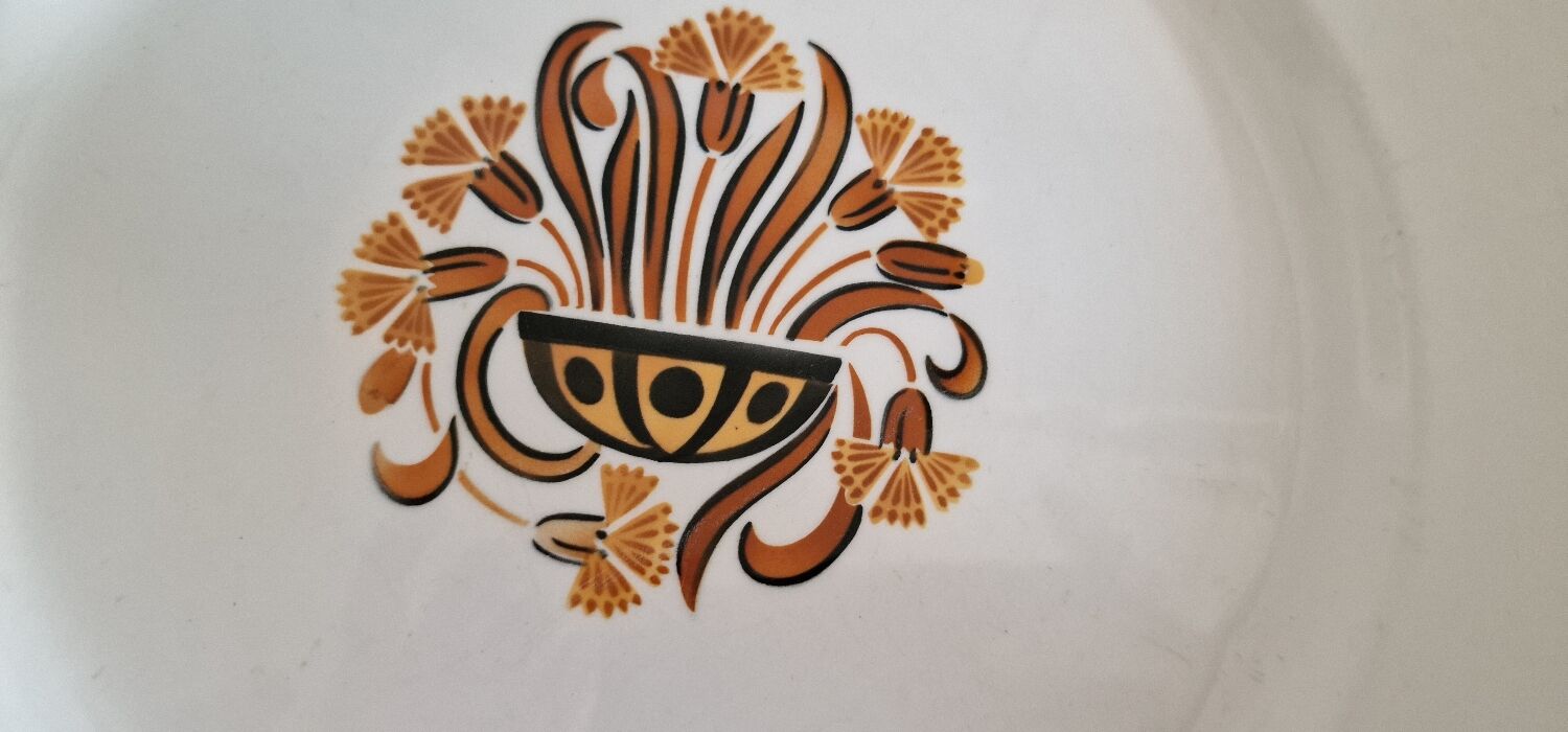 Plat Œillet Creil et Montereau période 19ème