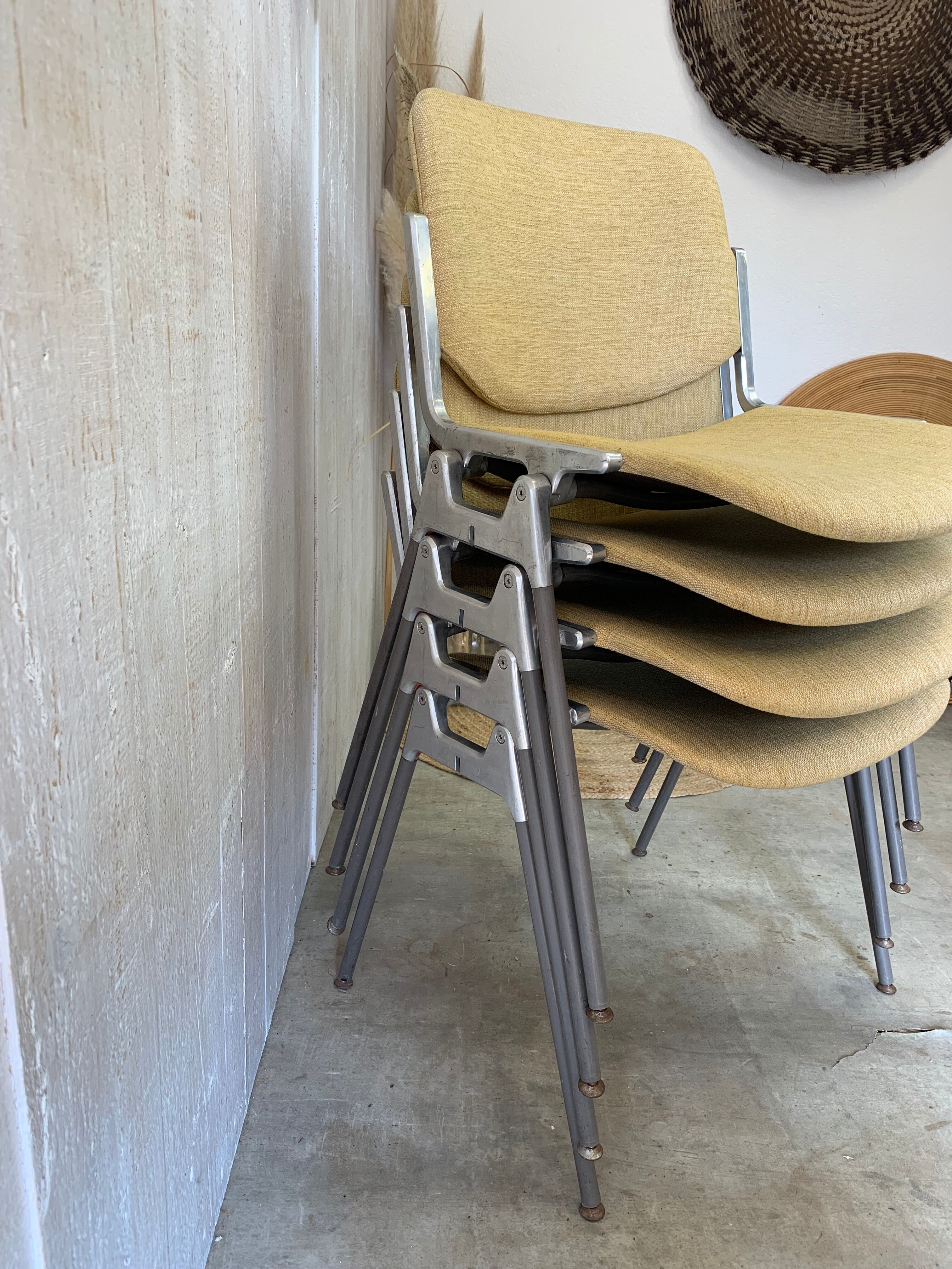 Series of 4 chairs by Piretti Giancarlo, Castelli