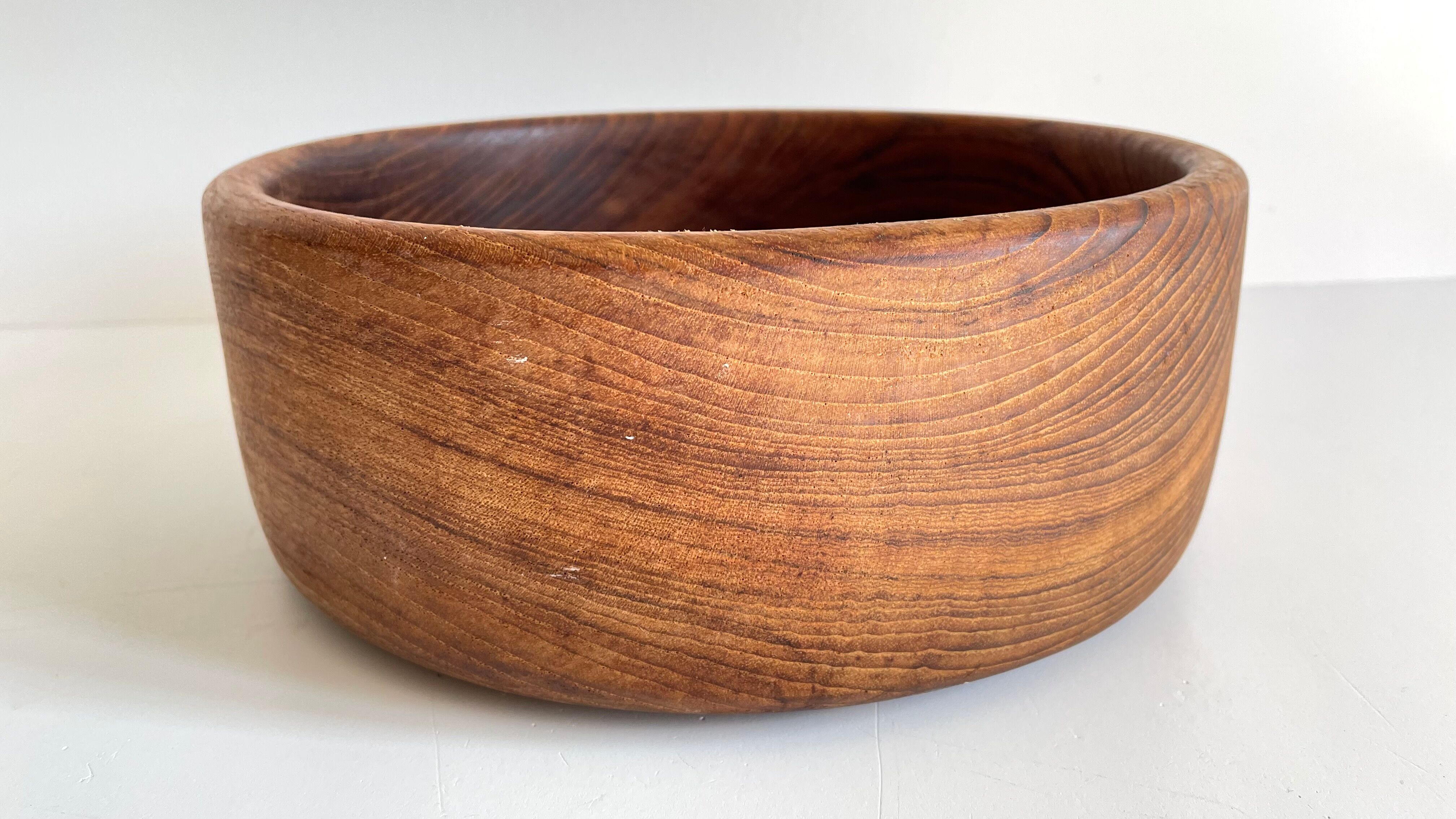Salad bowl in teak