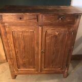 Small parisian buffet