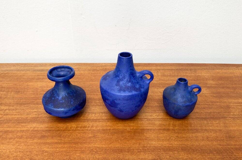 Vases minimalistes allemands bleu cobalt du milieu du siècle de Hartwig Heyne Pottery, années 1960, ensemble de 3