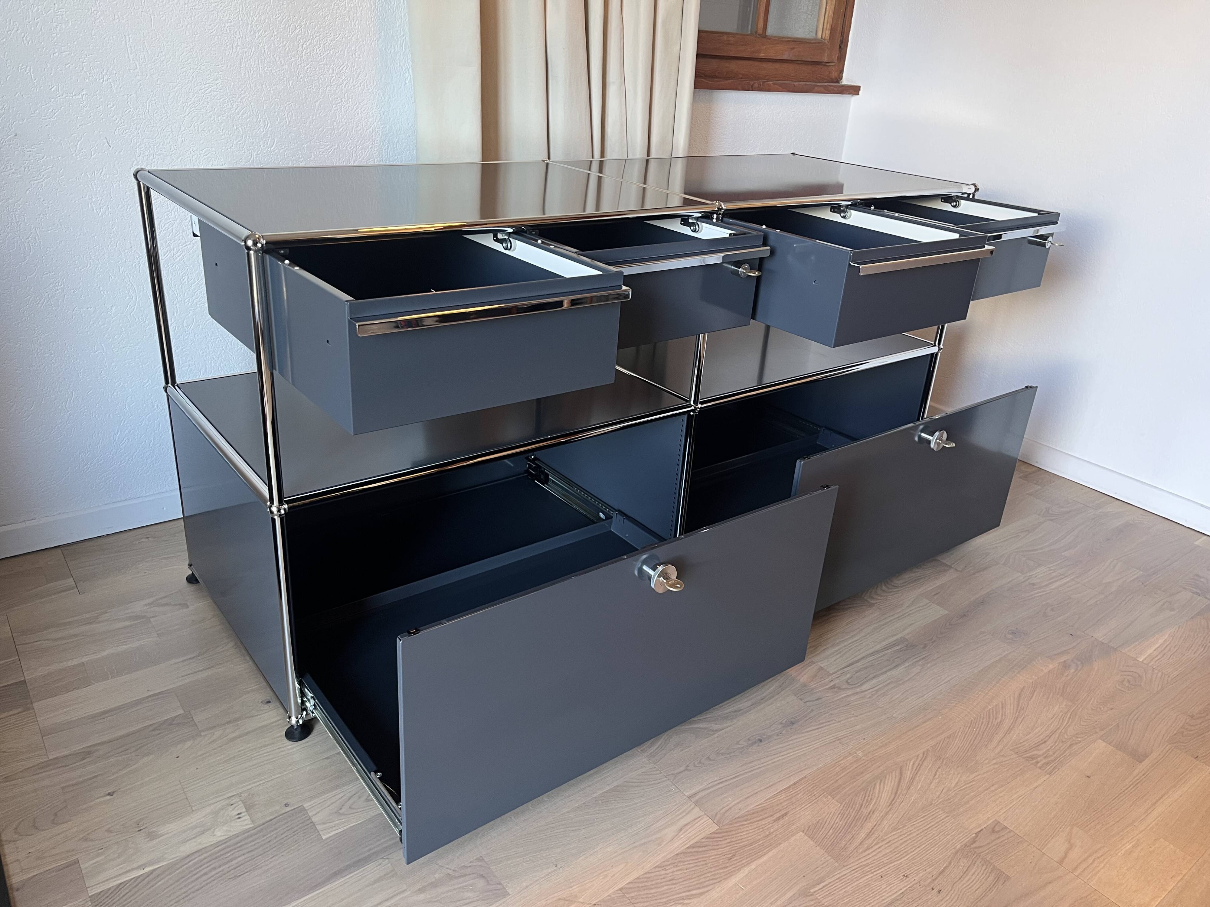 USM Haller chest of drawers in Anthracite Grey