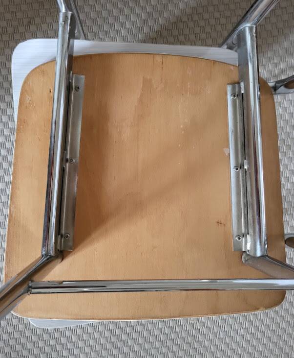 Lot de chaises formica
