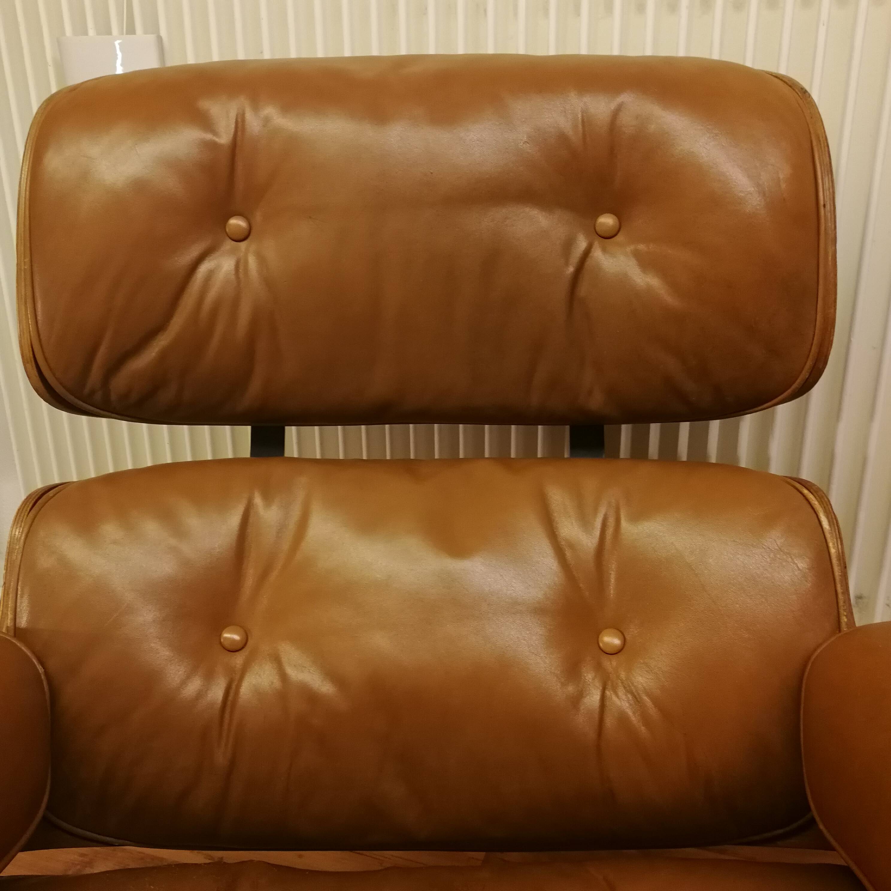 fauteuil Lounge design par Eames authentique