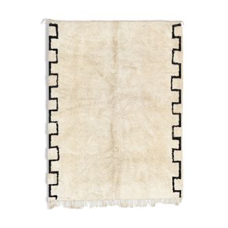 Modern white Moroccan carpet  240x300cm