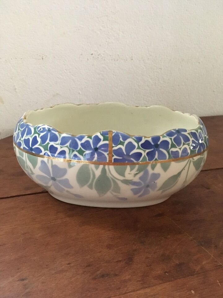 Gardener in Lunéville faience.