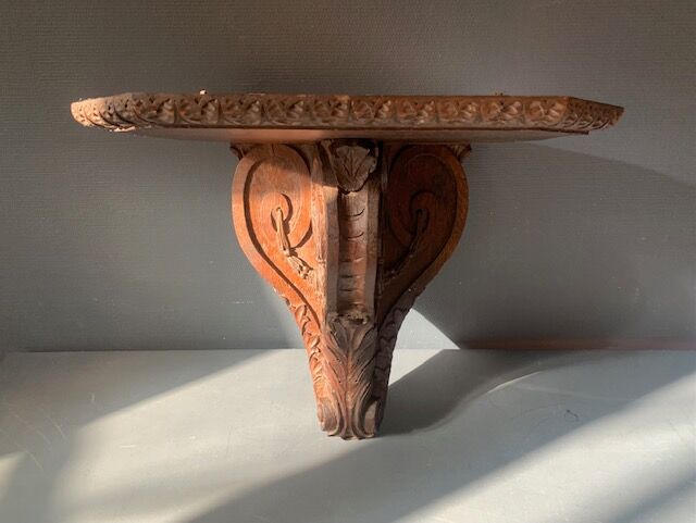 Wall console in carved wood, old harness, eighteenth century, France
