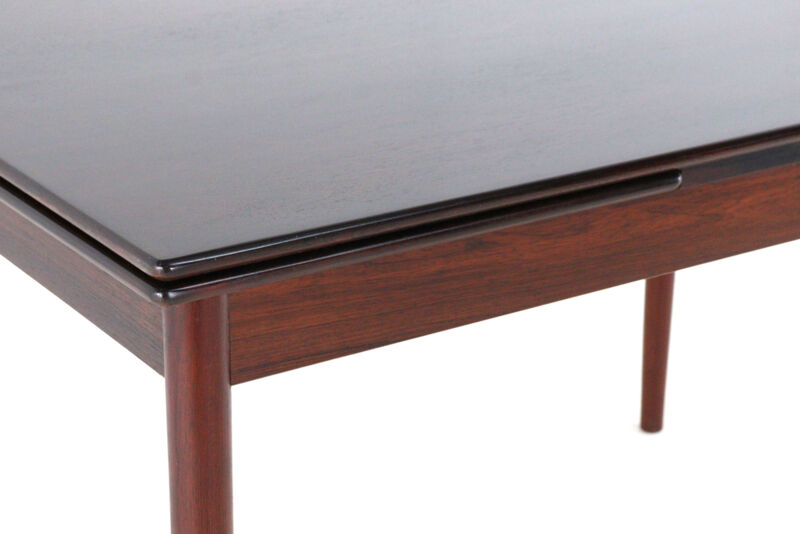 Table à manger extensible en bois de rose 'Stenstrup' - style mid-century moderne