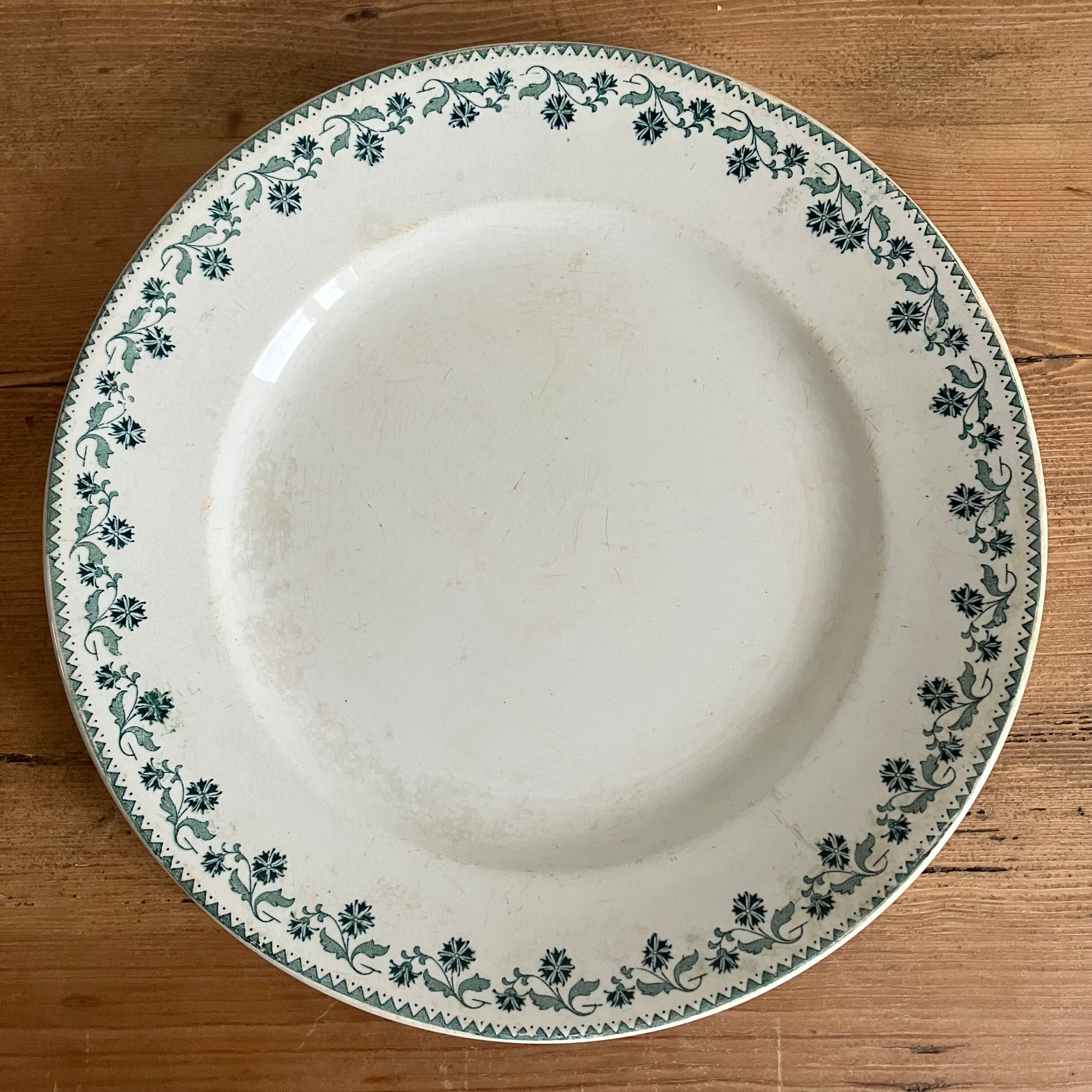 Old round earthenware dish Moulin des Loups and Hamage, Georgette model