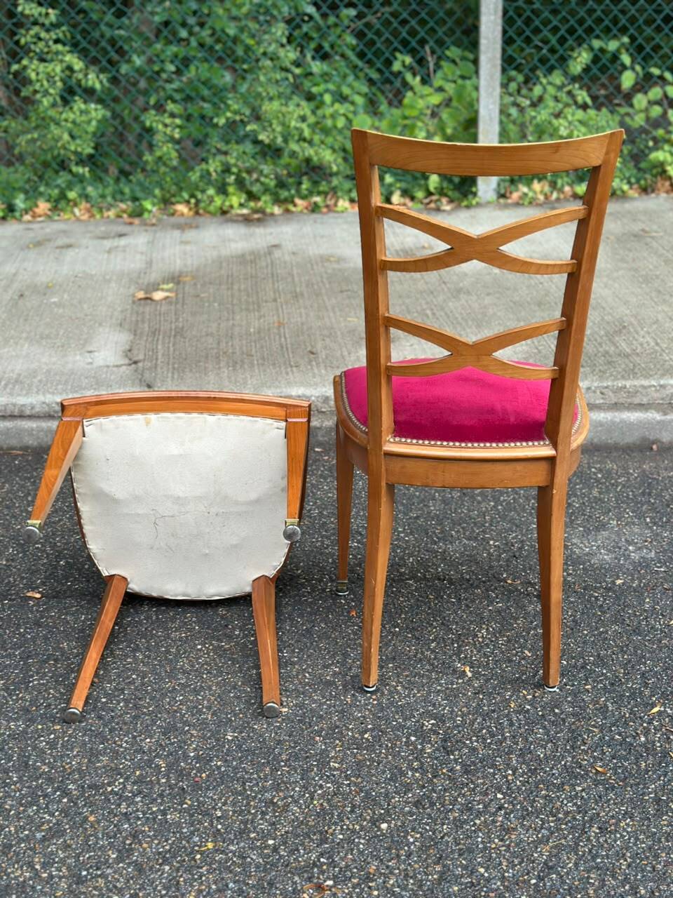 Set of 4 Art Deco Directoire chairs in solid wood and red velvet, 1960.