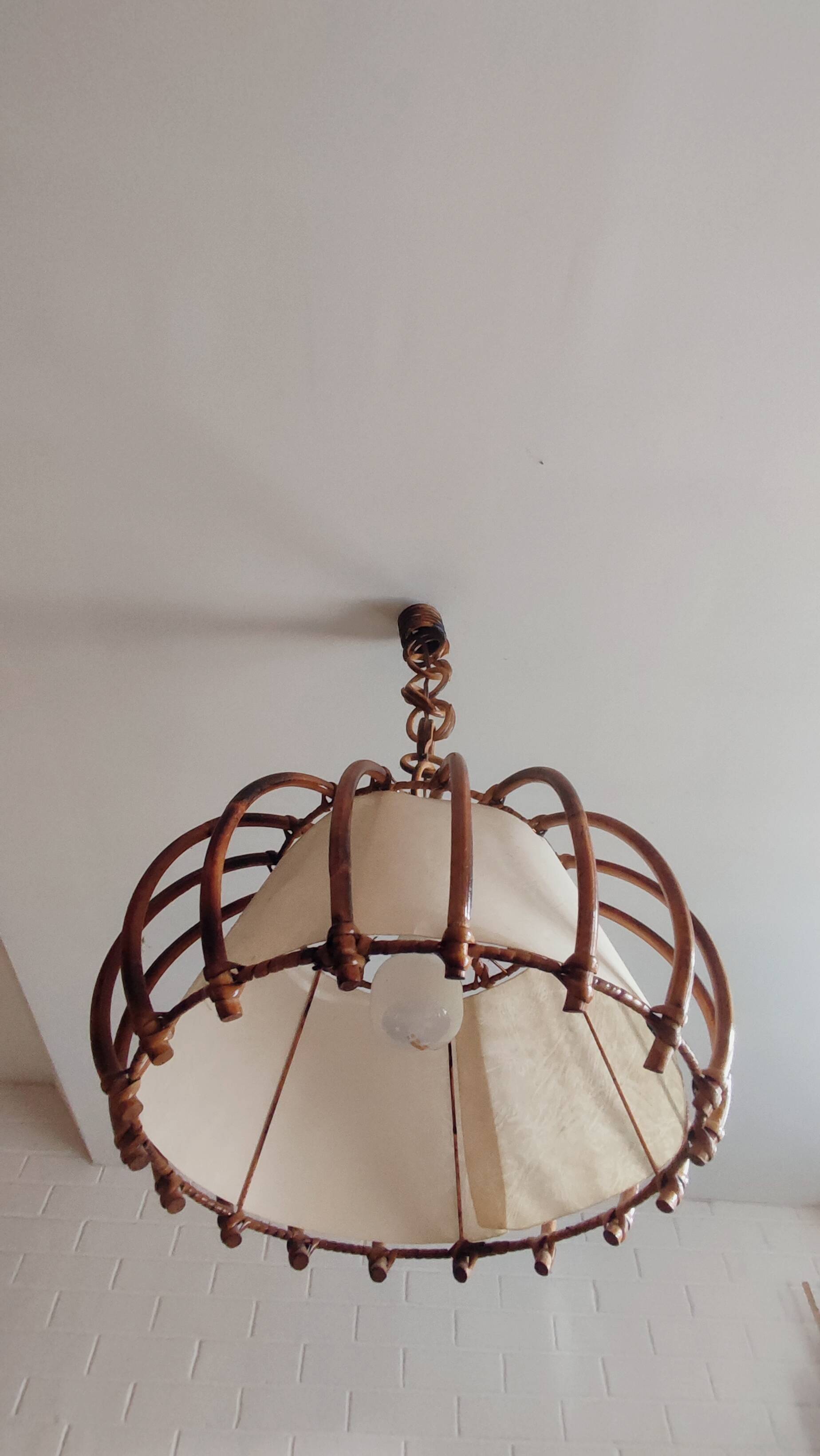 Suspension en rotin