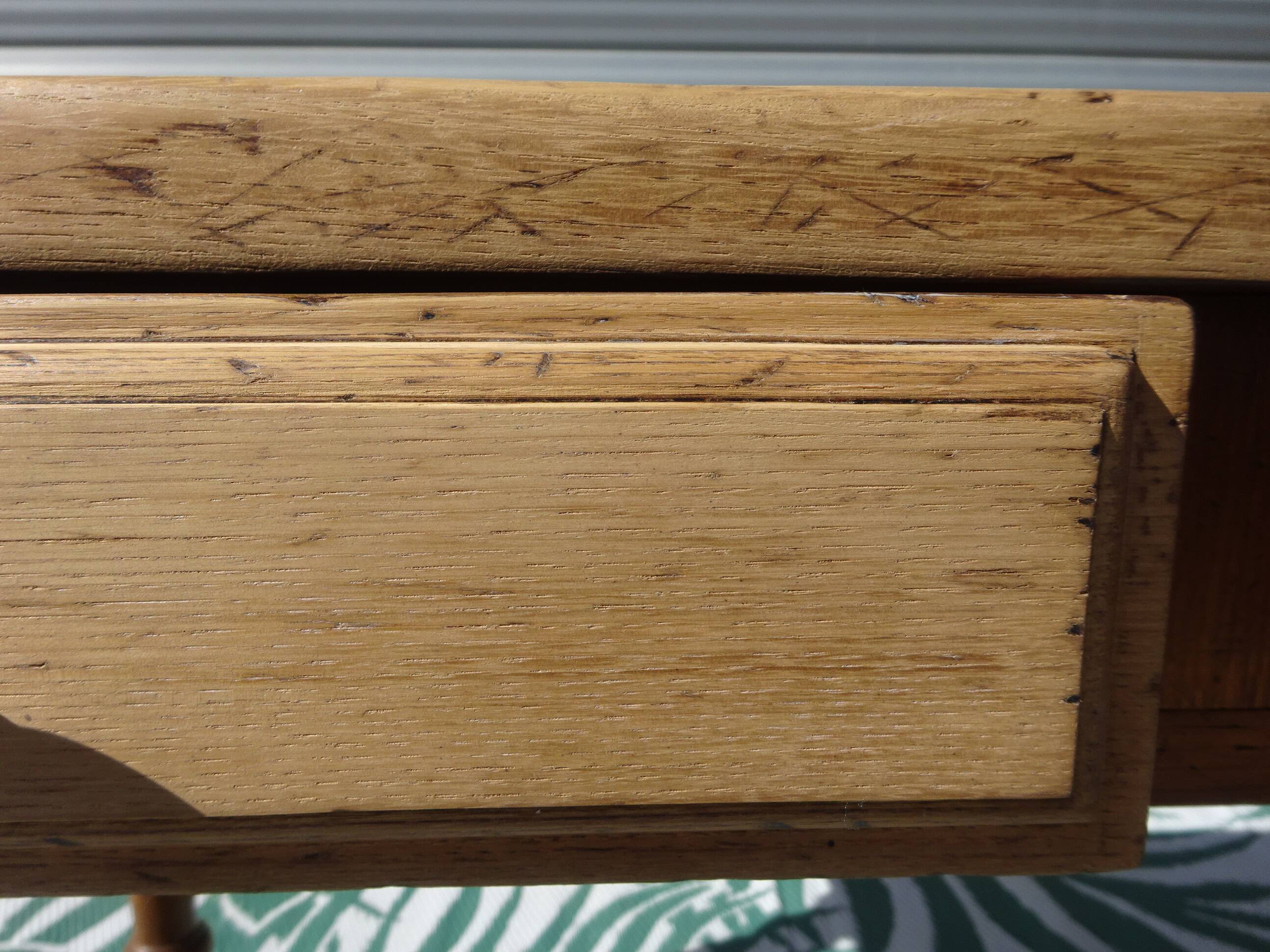Oak solid wood desk