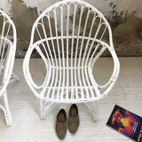 Paire de fauteuils en rotin blancs