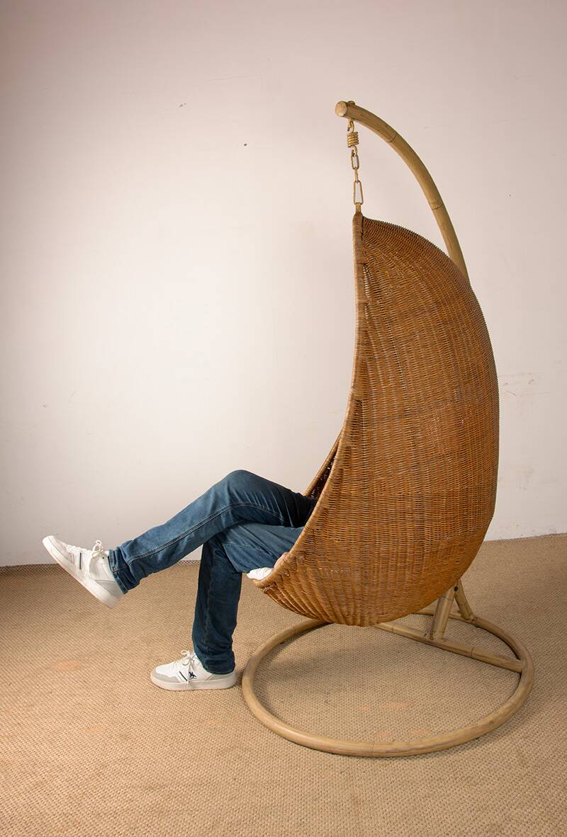 Danish armchair in woven rattan, with its metal stand, Nana Ditzel.