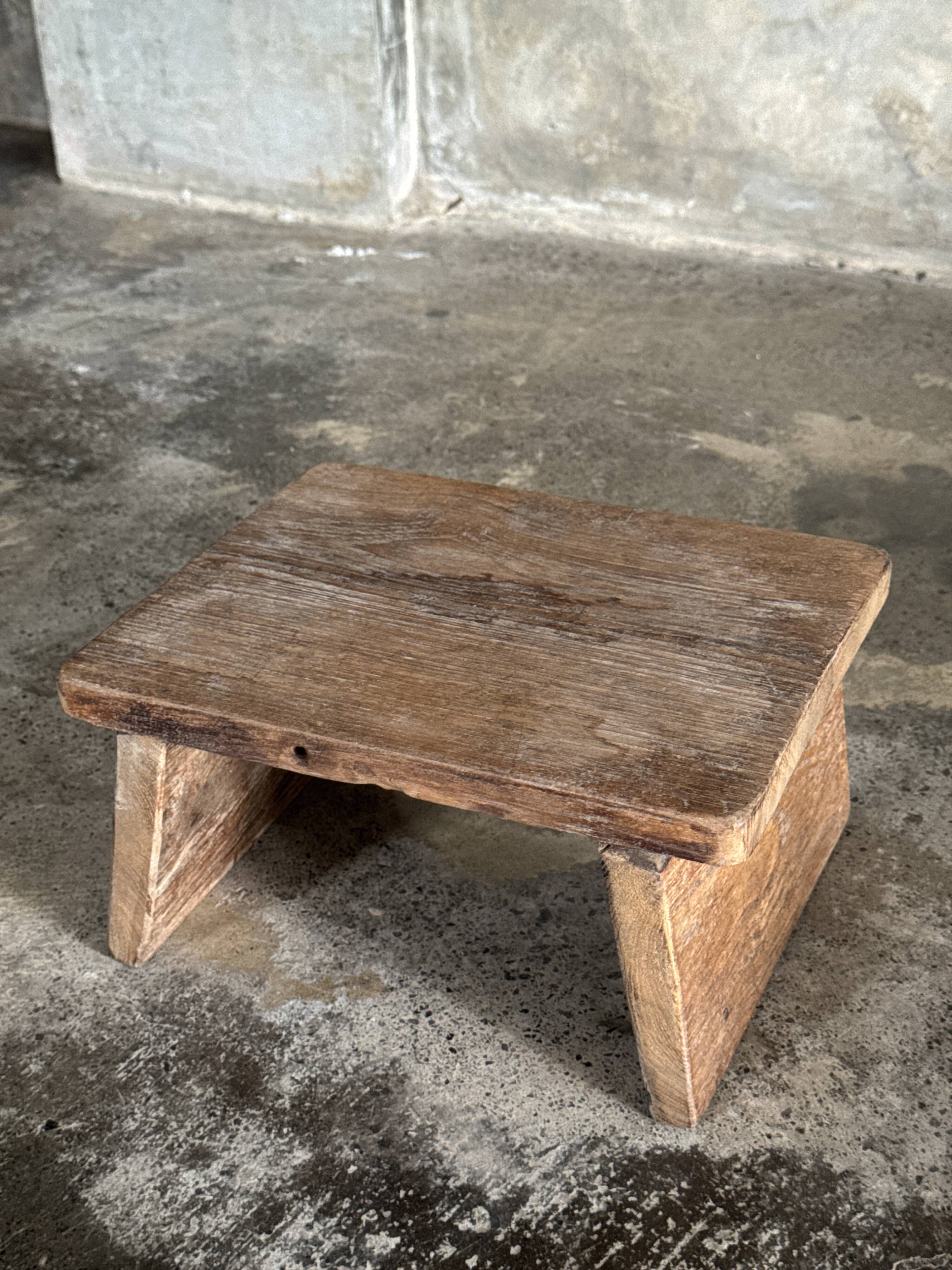 Small auxiliary stool in light antique teak (3302)